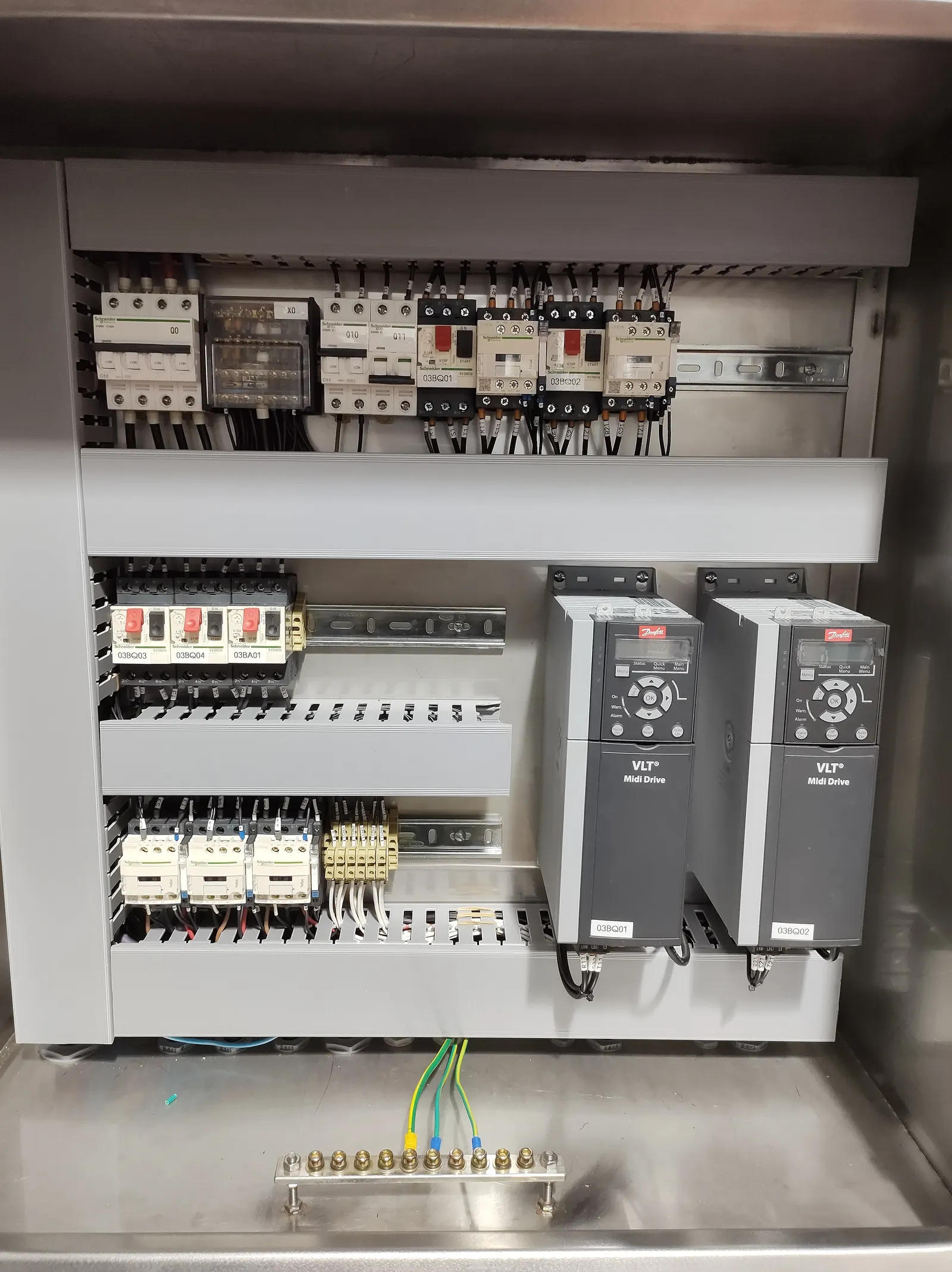 Sistema de control eléctrico — obra terminada
