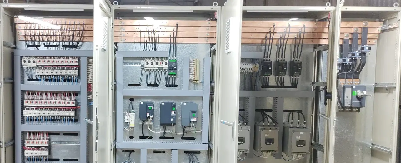 Traslado y reconexión de equipo industrial